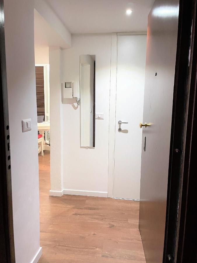 White Flat Puglie Apartment Milan Exterior photo